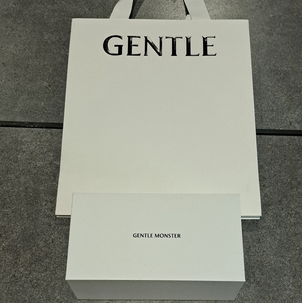 GENTLE MOSTER GIFT BAG/BOX